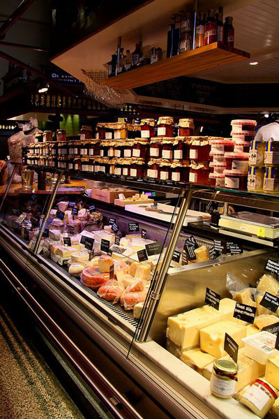 فروش انواع پنیرهای تازه در هایپرمارکت ها