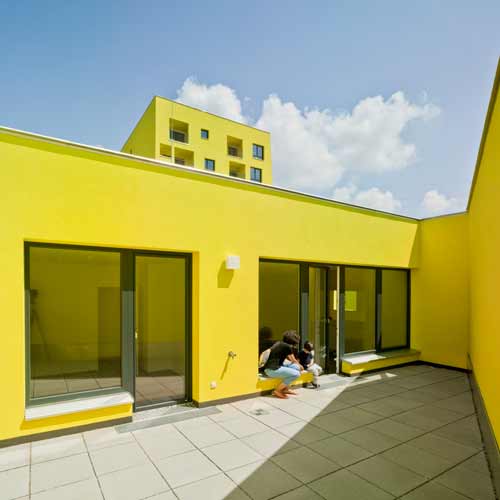 انتخاب رنگ طوسی و زرد در معماری: رنگ سال پنتون 2021